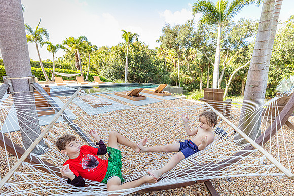 20220923-Reunion-Vacation-Home-4725m-hammock-yoga-