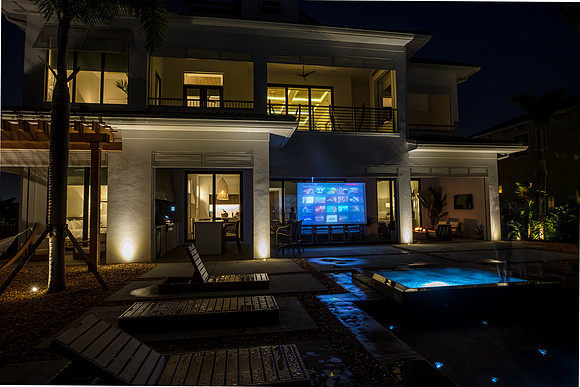 20220923-Reunion-Vacation-Home-4689backyard-night