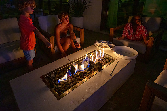 20220923-Reunion-Vacation-Home-5054m-backyard-smores
