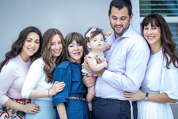 20230411-Tammy-Goldner-Family-Session-9297