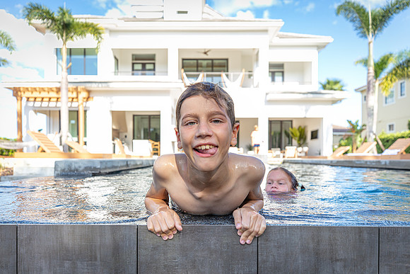20220923-Reunion-Vacation-Home-4856m-pool