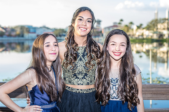 8th-grade-dance-party-2018-I-1420