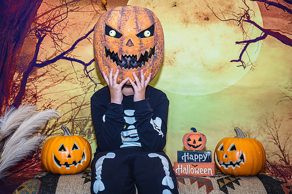 Halloween-Mini-2022-Helda-Allen-5769-