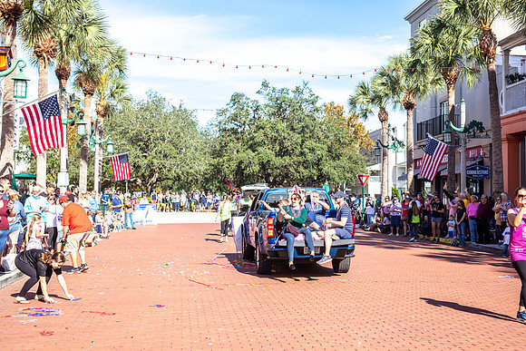 Celebration-Veterans-Day-Parade_9408
