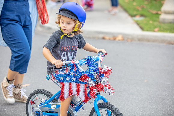 Veterans-Day-Parade-Celebration-2738