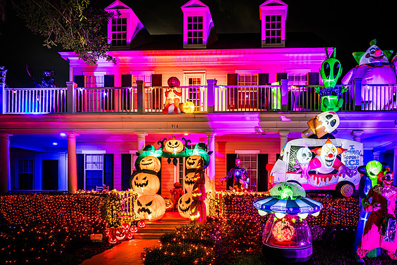 Halloween-Houses-Celebration-2024-2658