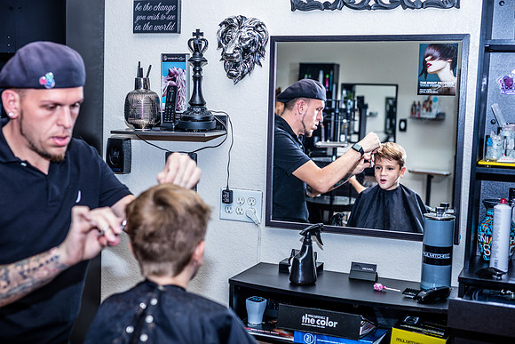 Hair-Cut-Toni-Michaels-Salon-0111H-