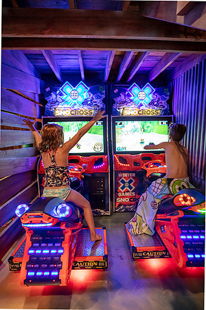20220923-Reunion-Vacation-Home-5152m-gameroom-