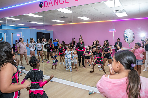 20250809-Dance-Station-Studios-Grand-Opening-0112-