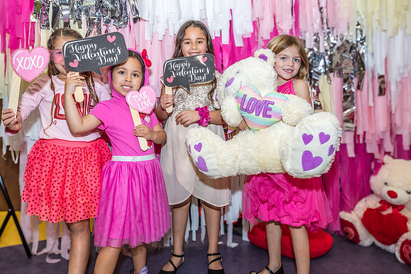 Valentines-Dance-Party-Fundraiser-IVES-2024-4525-