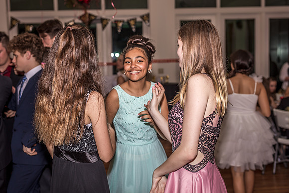 8th-grade-dance-party-2018-1635