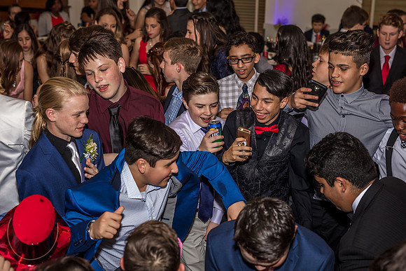 8th-grade-dance-party-2018-1655