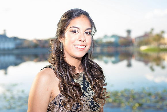 8th-grade-dance-party-2018-I-1417