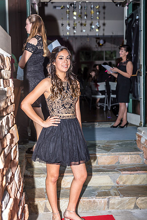 8th-grade-dance-party-2018-I-1570