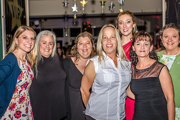 8th-grade-dance-party-2018-1577