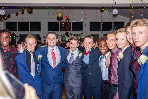 8th-grade-dance-party-2018-1578