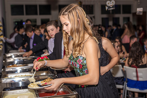 8th-grade-dance-party-2018-1623
