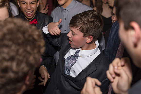 8th-grade-dance-party-2018-1671