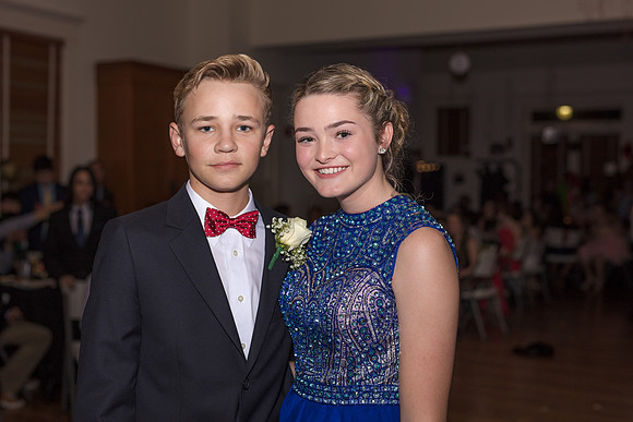 8th-grade-dance-party-2018-1688