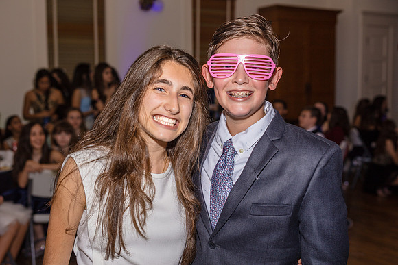 8th-grade-dance-party-2018-1694