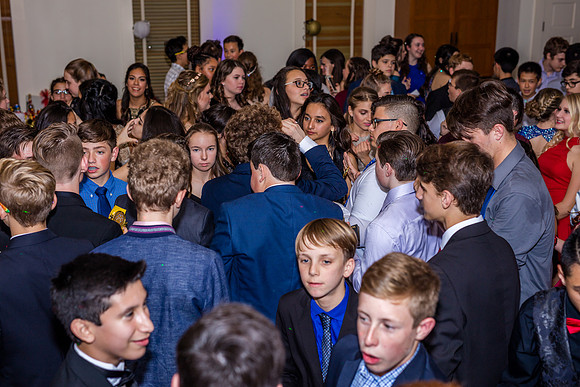 8th-grade-dance-party-2018-1763