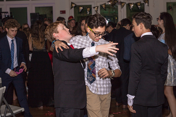8th-grade-dance-party-2018-1819