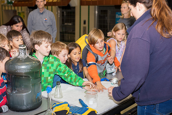 Family-Science-Night-CK8-2953