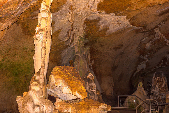 Crimea-Marble-Cave-8709