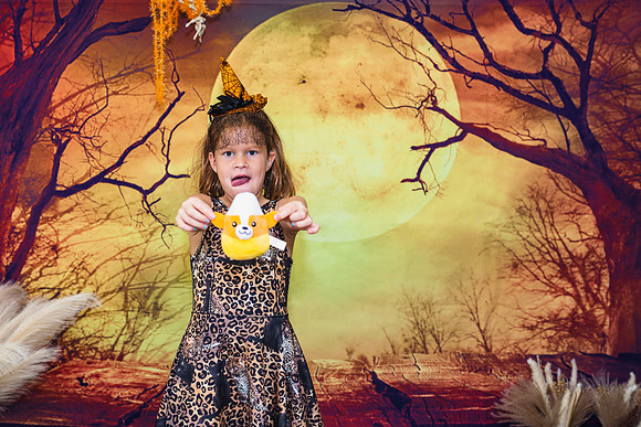Halloween-Mini-2022-Helda-Allen-5714