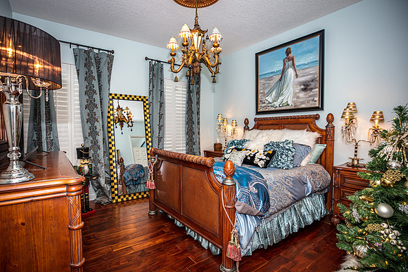 Celebration-Holiday-Home-Tour-2022_Stop1-506-Longmeadows-St-7063-
