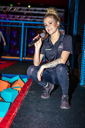 Planet-Obstacle-Adults-Night-0092
