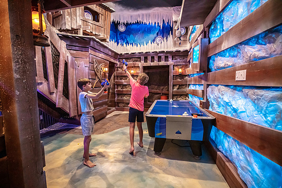 20220923-Reunion-Vacation-Home-4657m-gameroom