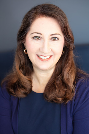 20241025-Stanica-Headshots-2844-edited