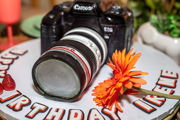 Camera-Birthday-Carrot-Cake-IM-1594-