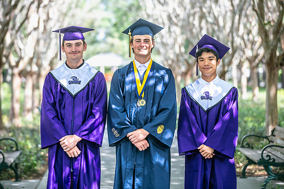 20250503-Senior-Session-Cal-Dar-9780