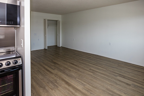 20240610-Kinneret-Apartments-Orlando-0612