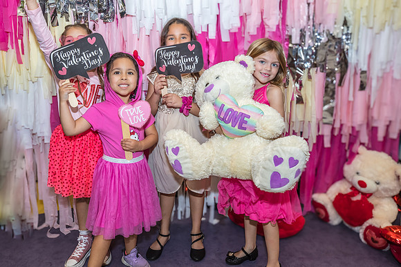 Valentines-Dance-Party-Fundraiser-IVES-2024-4523-