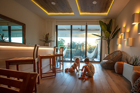 20220923-Reunion-Vacation-Home-5002m-interior-secondfloor
