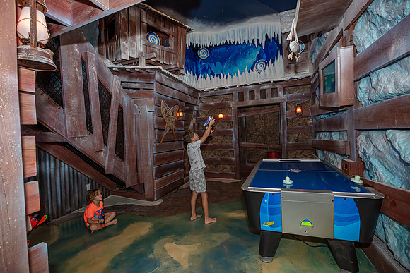 20220923-Reunion-Vacation-Home-5051m-gameroom-