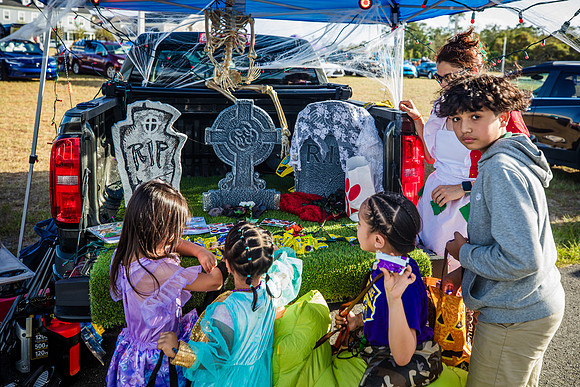 20241030-IVES-Trunk-or-Treat-3344-
