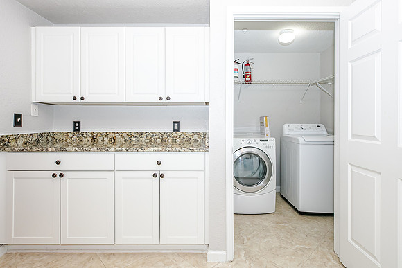 20250726-Condo-211-Longview-Ave-Celebration-Ryan-Mondics-9357