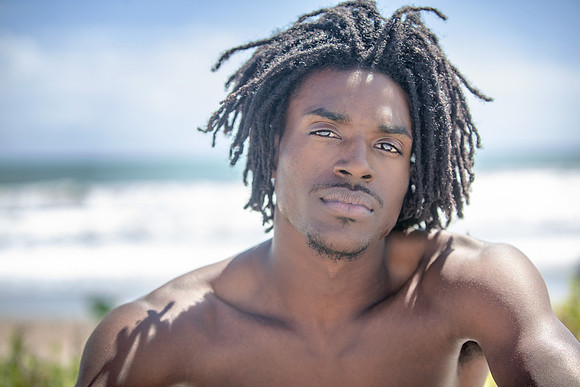Beach-editorial-power-shoot-Tajii-9899-