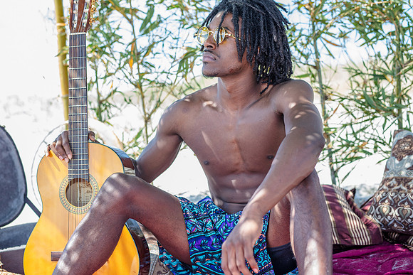 Beach-editorial-power-shoot-Tajii-9807