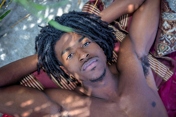 Beach-editorial-power-shoot-Tajii-9812--