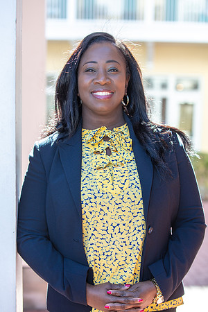 20250110-Angie-Borders-Headshot-8051