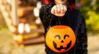 Halloween-trick-or-treat-001--
