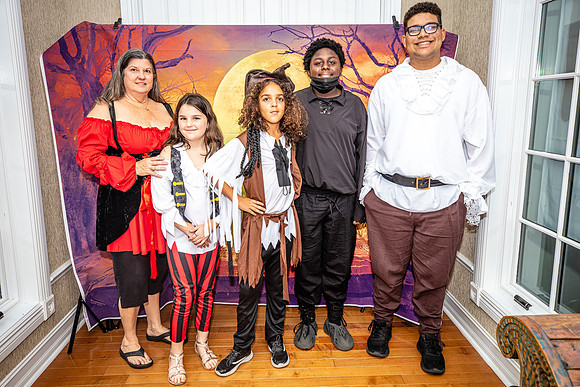 20221029-Piano-Masquerade-Concert-Bobby-Sedwick-6132_Alex-Brown