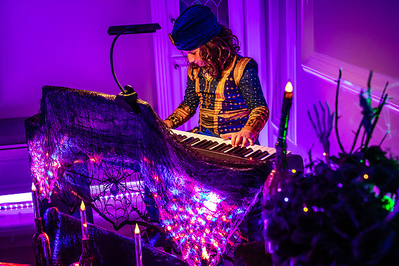 20221029-Piano-Masquerade-Concert-Bobby-Sedwick-6236