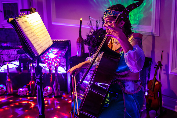 20221029-Piano-Masquerade-Concert-Bobby-Sedwick-6245