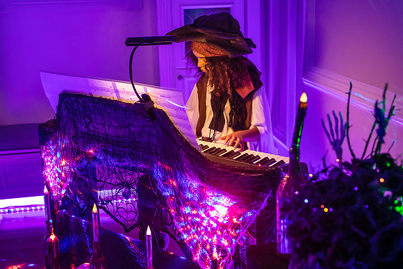 20221029-Piano-Masquerade-Concert-Bobby-Sedwick-6263